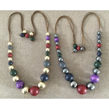 COLLANA IN LEGNO COLORATO