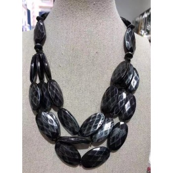COLLANA IN LEGNO