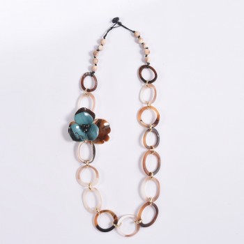 COLLANA IN RESINA