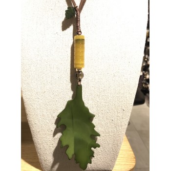 COLLANA IN RESINA FOGLIA