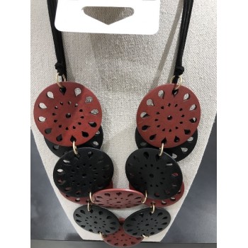 COLLANA IN LEGNO